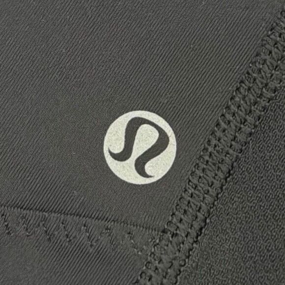 Lululemon Run: Mod Moves Crop Legging 10 - Picture 9 of 9